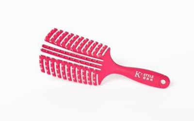 銀座サロン KAZUE 立体マルチフィットブラシ メーカー希望小売価格8,490円(税込)